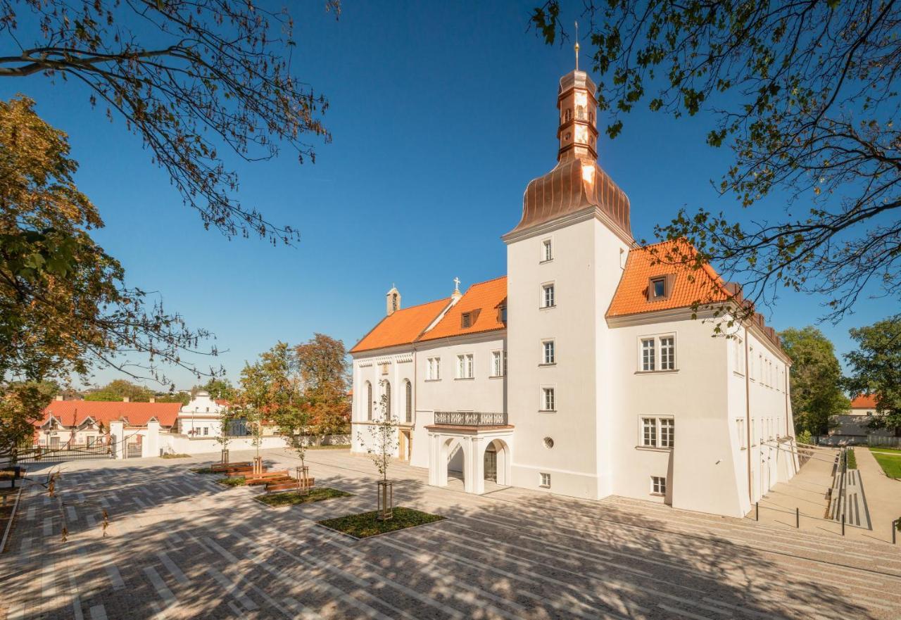 Chateau Clara Futura Dolni Brezany Экстерьер фото