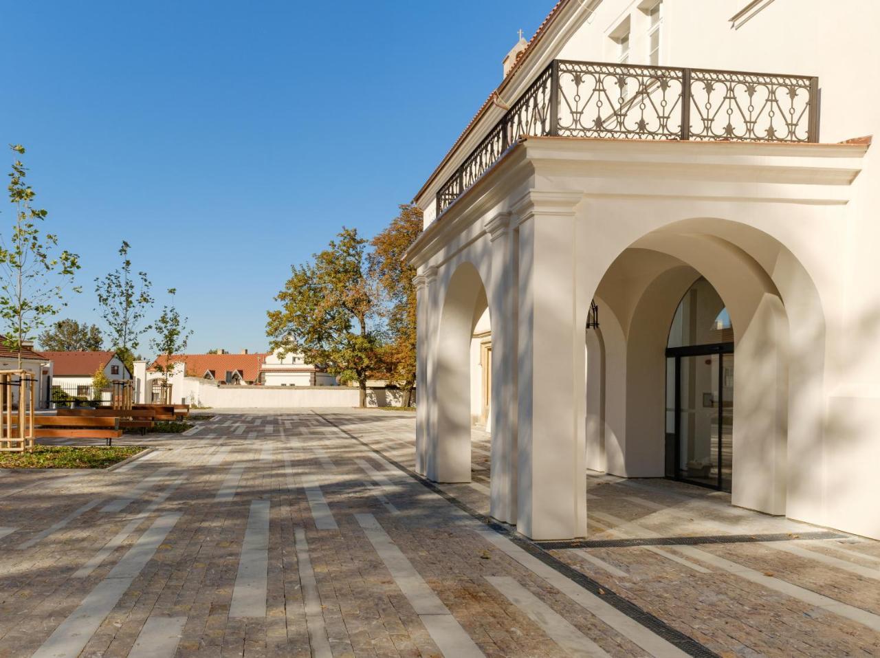 Chateau Clara Futura Dolni Brezany Экстерьер фото
